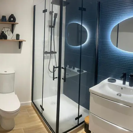 Logement Neuf, Equipe, Climatisation, Terrasse Au Calme, Velos, Proche Du Bourg Et De La Plage, Wifi, Linge Et Menage Compris *