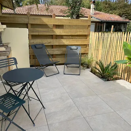 Logement Neuf, Equipe, Climatisation, Terrasse Au Calme, Velos, Proche Du Bourg Et De La Plage, Wifi, Linge Et Menage Compris *